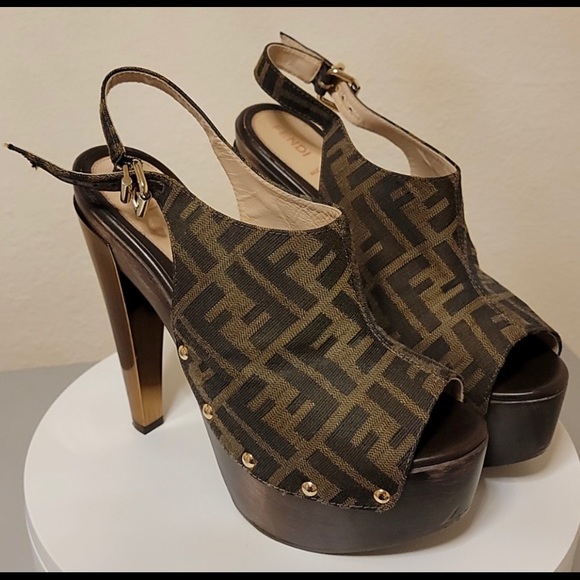 Fendi Zucca Platform Heels - Picture 10 of 11